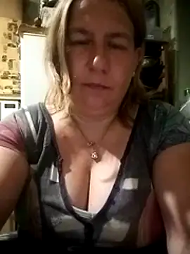 Snapshot of AnnaGlory38 chatting on 10, 6, 2026 AnnaGlory38 online show from 10, 6, 2026