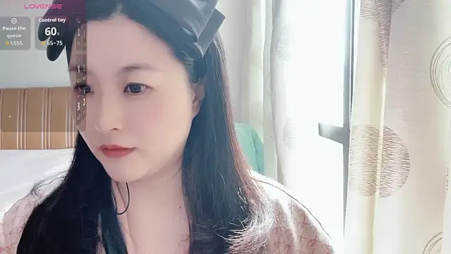 Snapshot of D-Misslu chatting on 25, 4, 2026 D-Misslu online show from 25, 4, 2026