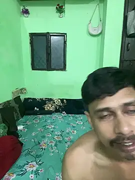 Snapshot of hot-couple-0 chatting on 8, 7, 2026 hot-couple-0 online show from 8, 7, 2026