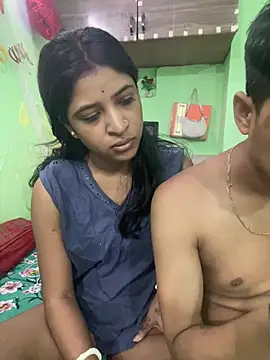 Snapshot of hot-couple-0 chatting on 17, 7, 2026 hot-couple-0 online show from 17, 7, 2026