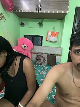 Snapshot of hot-couple-0 chatting on 18, 7, 2026 hot-couple-0 online show from 18, 7, 2026