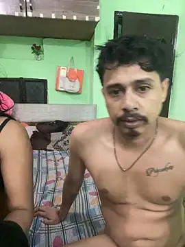 Snapshot of hot-couple-0 chatting on 23, 7, 2026 hot-couple-0 online show from 23, 7, 2026