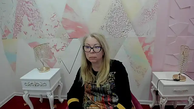 Snapshot of Miumiu111 chatting on 21, 4, 2026 Miumiu111 online show from 21, 4, 2026