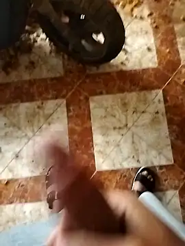 Snapshot of Oussama__001 chatting on 25, 4, 2026 Oussama 001 online show from 25, 4, 2026