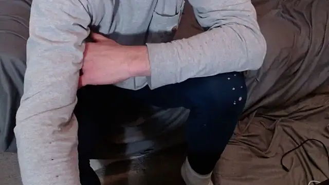 Snapshot of studlyhardwoodd chatting on 21, 4, 2026 studlyhardwoodd online show from 21, 4, 2026