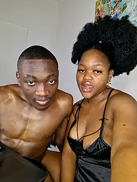 Snapshot of B-E_Temptations chatting on 21, 4, 2026 B-E Temptations online show from 21, 4, 2026