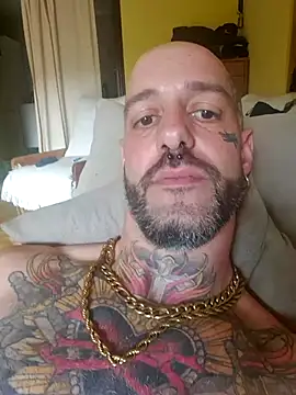 Snapshot of DuroHustler chatting on 26, 4, 2026 DuroHustler online show from 26, 4, 2026