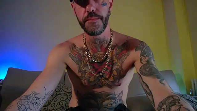 Snapshot of DuroHustler chatting on 9, 5, 2026 DuroHustler online show from 9, 5, 2026