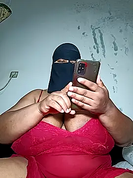 Snapshot of Loly_mor26 chatting on 28, 4, 2026 Loly mor26 online show from 28, 4, 2026