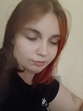 Snapshot of LoisFox chatting on 22, 4, 2026 LoisFox online show from 22, 4, 2026