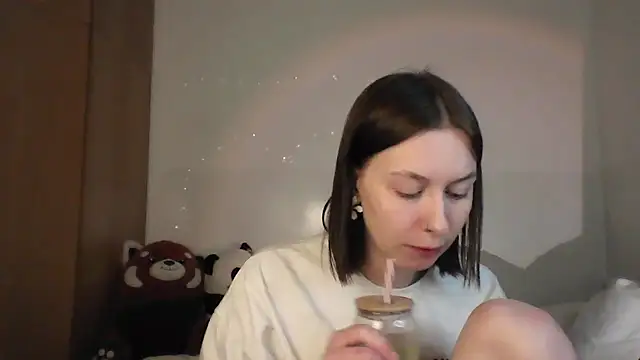 Snapshot of JuicyErika chatting on 24, 4, 2026 JuicyErika online show from 24, 4, 2026