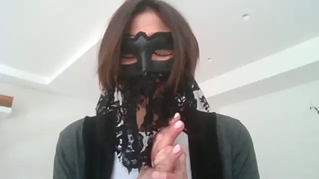 Snapshot of HelenTiAscolta chatting on 24, 4, 2026 HelenTiAscolta online show from 24, 4, 2026