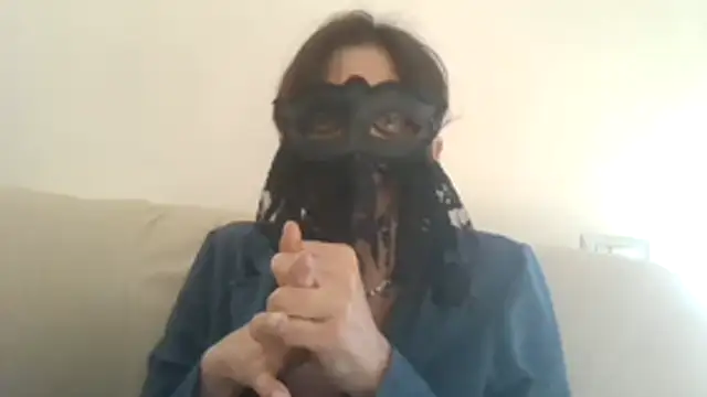 Snapshot of HelenTiAscolta chatting on 26, 4, 2026 HelenTiAscolta online show from 26, 4, 2026