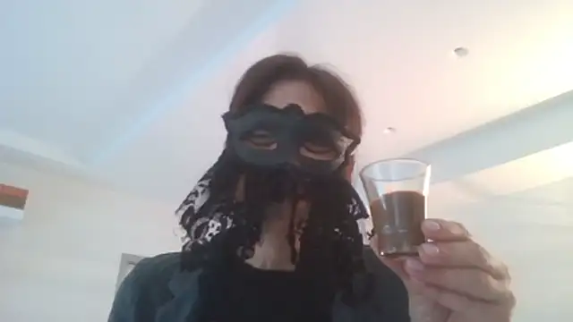 Snapshot of HelenTiAscolta chatting on 15, 5, 2026 HelenTiAscolta online show from 15, 5, 2026
