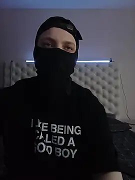 Snapshot of BlazingFenrir chatting on 25, 4, 2026 BlazingFenrir online show from 25, 4, 2026