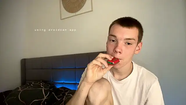 Snapshot of aaron_stonee chatting on 23, 4, 2026 aaron stonee online show from 23, 4, 2026