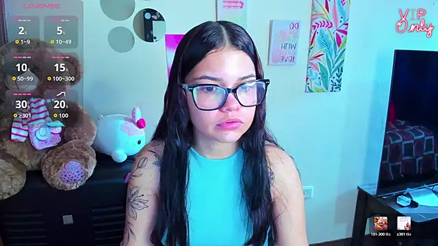 Snapshot of angelina_77 chatting on 17, 6, 2026 angelina 77 online show from 17, 6, 2026