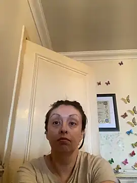 Snapshot of cutieliscious chatting on 22, 4, 2026 cutieliscious online show from 22, 4, 2026