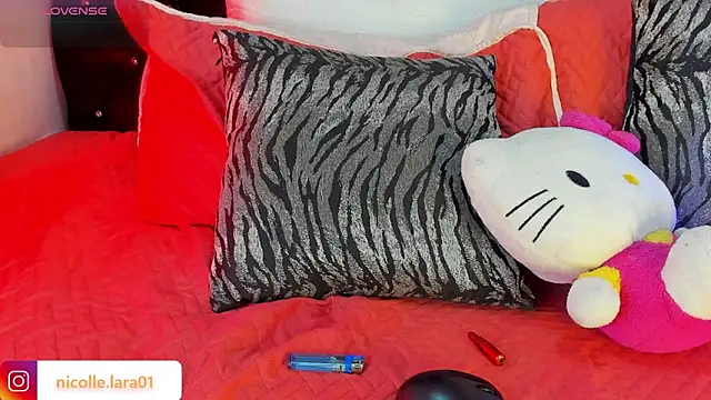 Snapshot of Kitty_rose01 chatting on 13, 5, 2026 Kitty rose01 online show from 13, 5, 2026