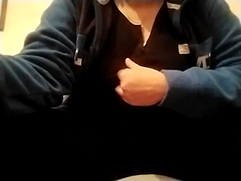 Snapshot of Cuginetti chatting on 23, 4, 2026 Cuginetti online show from 23, 4, 2026