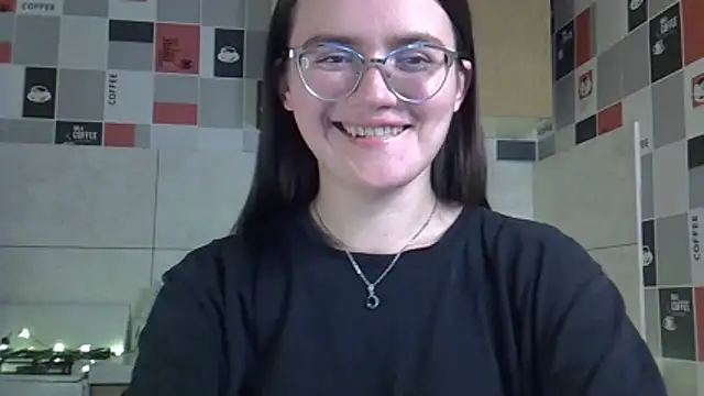 Snapshot of Miss_Tinakiss chatting on 21, 4, 2026 Miss Tinakiss online show from 21, 4, 2026