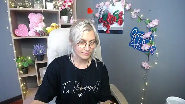 RubyDaviss online show from 25, 5, 2026