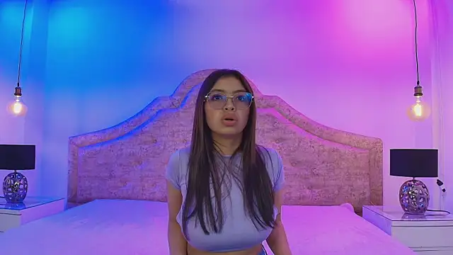 Snapshot of SamaraVale chatting on 21, 4, 2026 SamaraVale online show from 21, 4, 2026