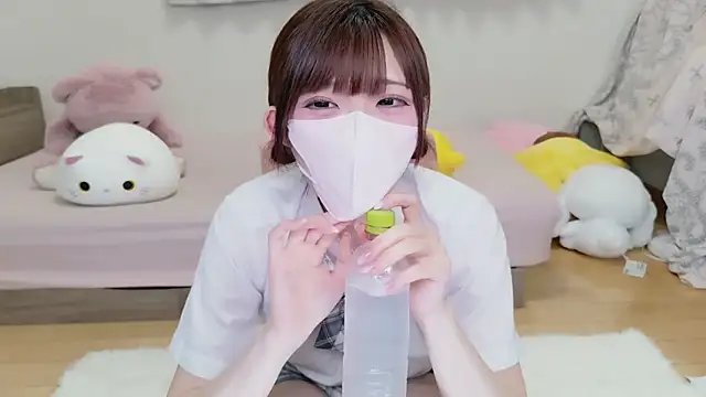 hiyo0001 online show from 25, 6, 2026