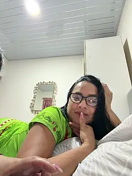 Snapshot of rosesaenz chatting on 22, 4, 2026 rosesaenz online show from 22, 4, 2026