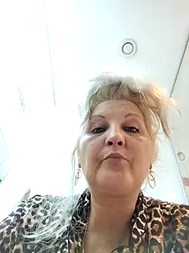 Divineblond online show from 24, 10, 2025