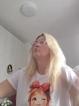 Divineblond online show from 29, 3, 2026