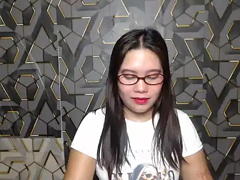ur prettychelsie online show from 4, 6, 2026