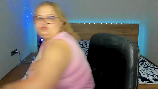 Snapshot of IrenRori chatting on 3, 7, 2026 IrenRori online show from 3, 7, 2026