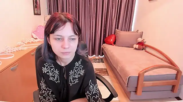 Snapshot of MiniLysii chatting on 23, 4, 2026 MiniLysii online show from 23, 4, 2026