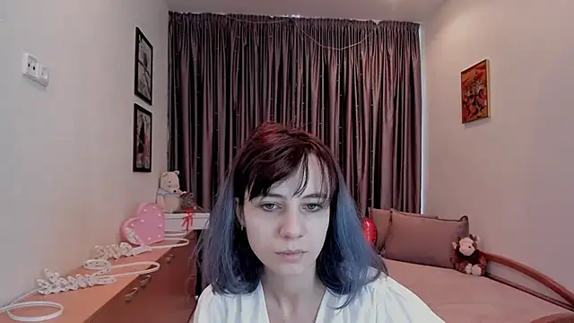 Snapshot of MiniLysii chatting on 25, 4, 2026 MiniLysii online show from 25, 4, 2026