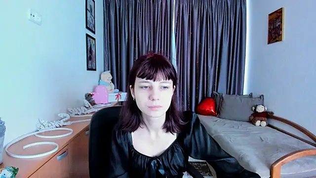 Snapshot of MiniLysii chatting on 7, 5, 2026 MiniLysii online show from 7, 5, 2026
