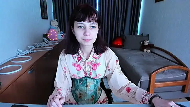 Snapshot of MiniLysii chatting on 8, 5, 2026 MiniLysii online show from 8, 5, 2026