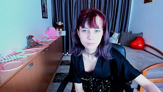 Snapshot of MiniLysii chatting on 24, 5, 2026 MiniLysii online show from 24, 5, 2026