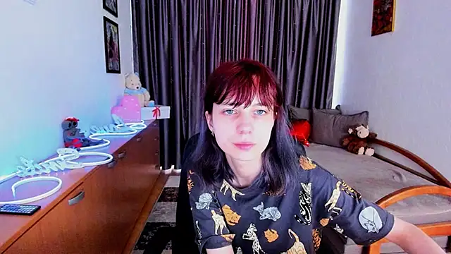 Snapshot of MiniLysii chatting on 17, 6, 2026 MiniLysii online show from 17, 6, 2026