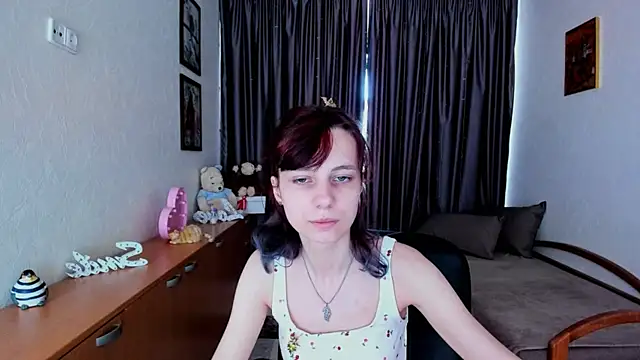 Snapshot of MiniLysii chatting on 2, 7, 2026 MiniLysii online show from 2, 7, 2026