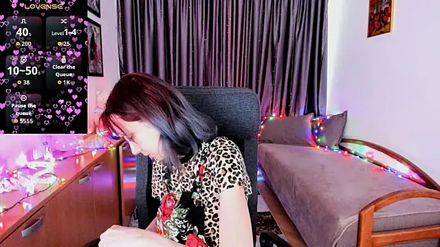 Snapshot of MiniLysii chatting on 11, 7, 2026 MiniLysii online show from 11, 7, 2026