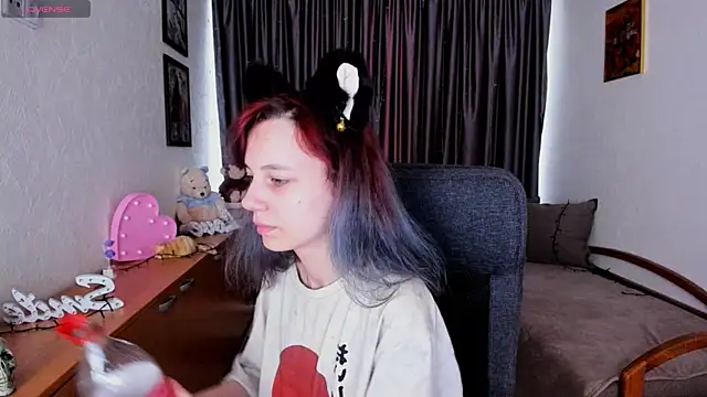 Snapshot of MiniLysii chatting on 22, 7, 2026 MiniLysii online show from 22, 7, 2026