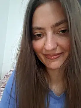 Snapshot of Alba2331 chatting on 17, 5, 2026 Alba2331 online show from 17, 5, 2026