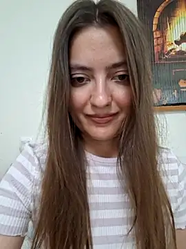 Snapshot of Alba2331 chatting on 4, 8, 2026 Alba2331 online show from 4, 8, 2026