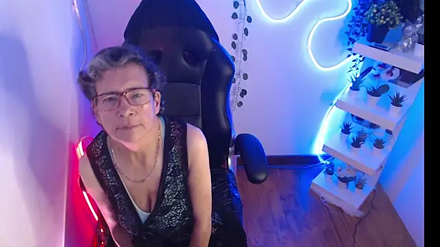 Snapshot of selena_ferreira chatting on 13, 5, 2026 selena ferreira online show from 13, 5, 2026