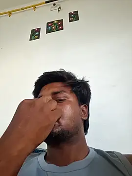 Snapshot of Gujju_here chatting on 24, 4, 2026 Gujju here online show from 24, 4, 2026