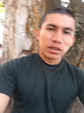 Snapshot of capri_escue chatting on 22, 4, 2026 capri escue online show from 22, 4, 2026