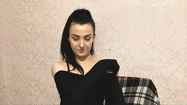 Snapshot of Madisonlovx chatting on 22, 4, 2026 Madisonlovx online show from 22, 4, 2026