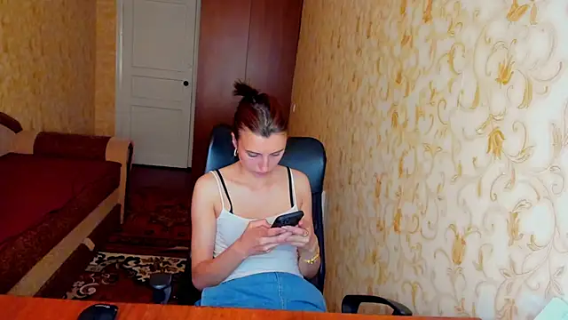 Snapshot of MilaShka29 chatting on 19, 6, 2026 MilaShka29 online show from 19, 6, 2026