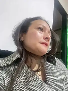 SamiiContreras  online show from 28, 5, 2026